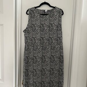 Old Navy Black and White Patterned Leopard Dress